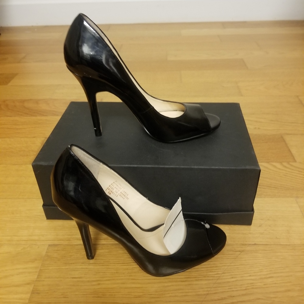Boutique9 black open toe heels s7.5  feels like 7